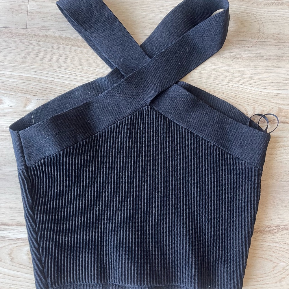 Aritzia Black Ribbed Crop Top